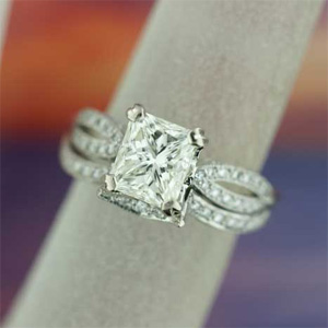 https://www.jewelrynloan.com/blog/diamond-jewelry-at-jewelry-n-loan