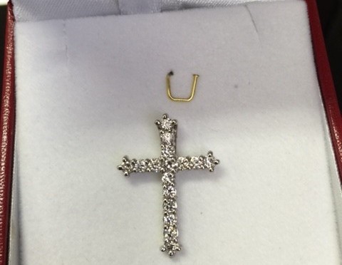 https://www.jewelrynloan.com/blog/elegant-diamond-pendant-cross-600