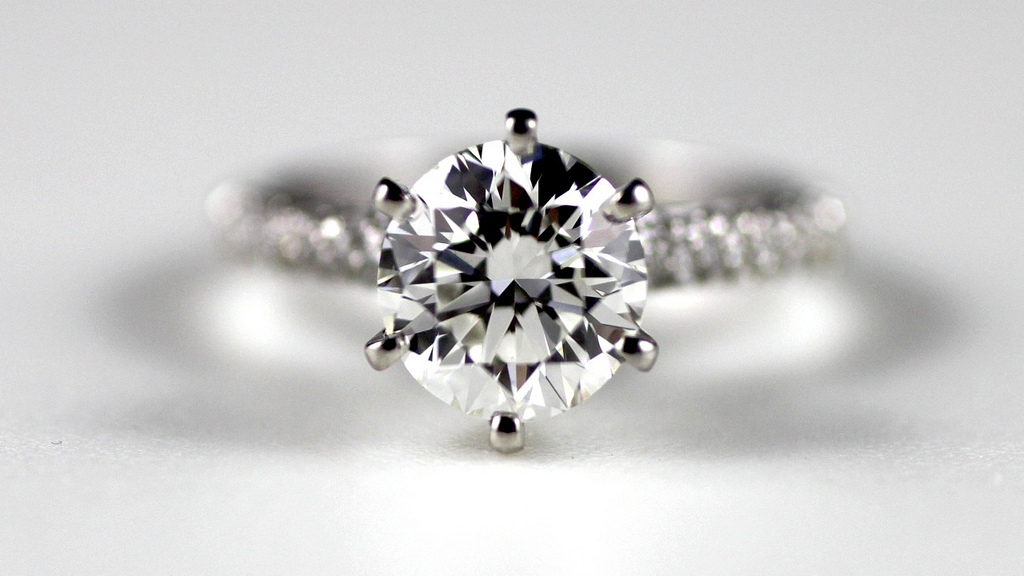 Keep Your Jewelry Sparkling Like New At Jewelry-N-Loan