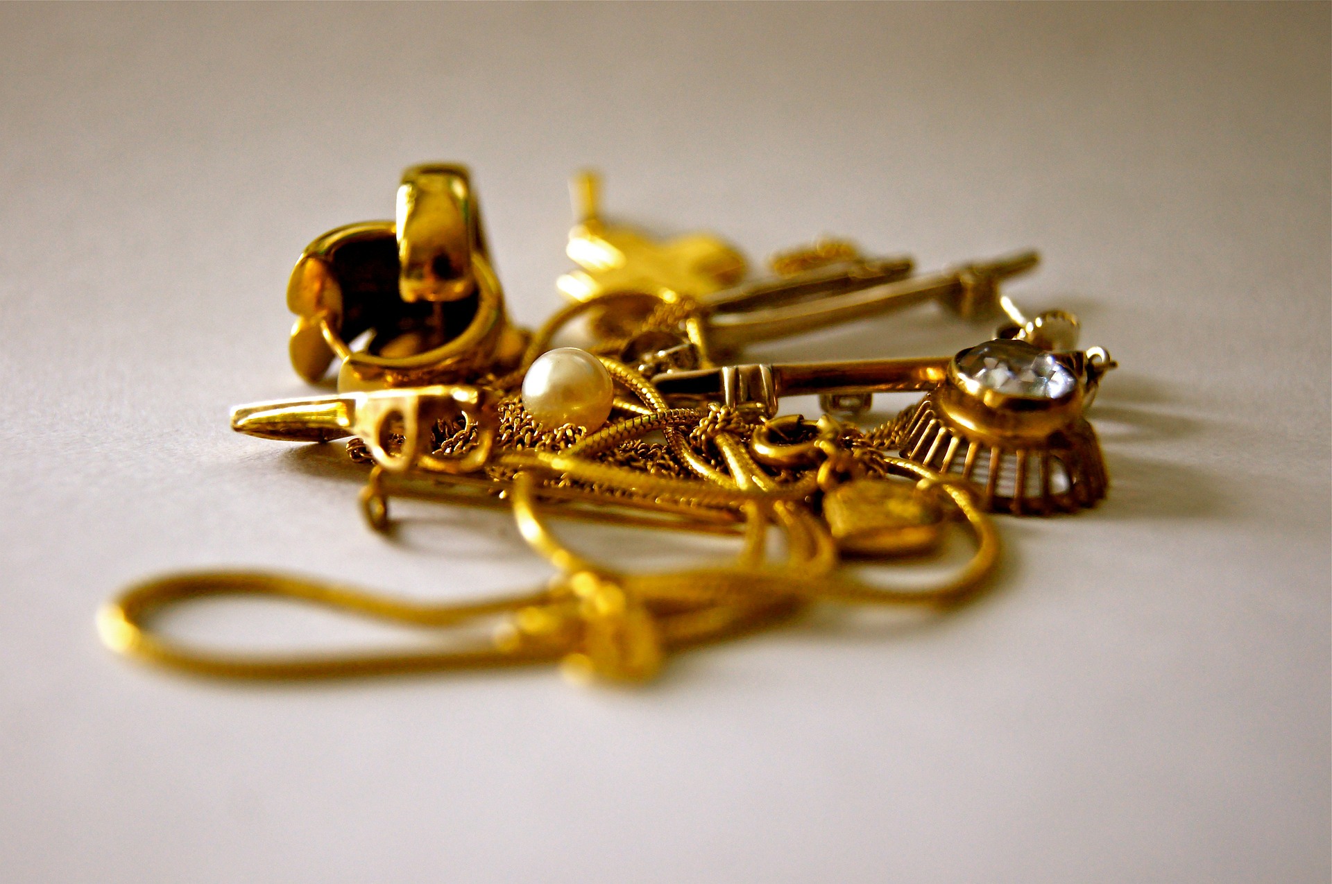 What Kind of Gold Jewelry Do You Own? Bring it in to Jewelry ‘N Loan