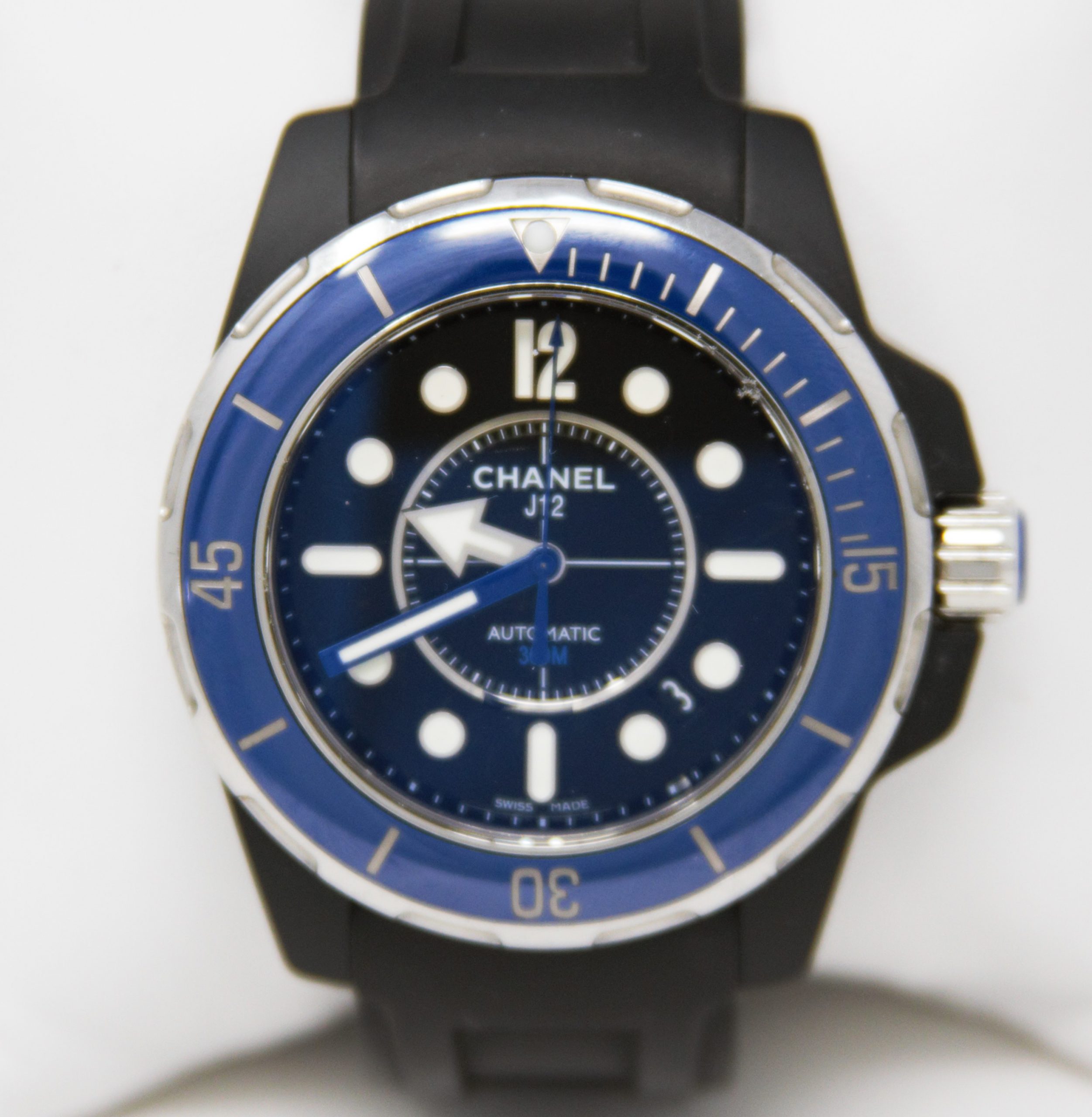 Jewelry-N-Loan  Chanel J12 Marine Automatic H2559 - Jewelry-N-Loan